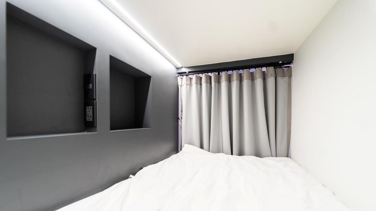 Pier 808 Hostel Bangkok Zewnętrze zdjęcie